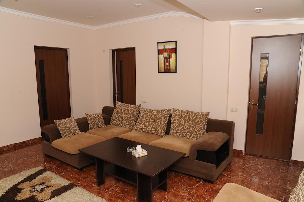 Villa 29 Erevan Cameră foto